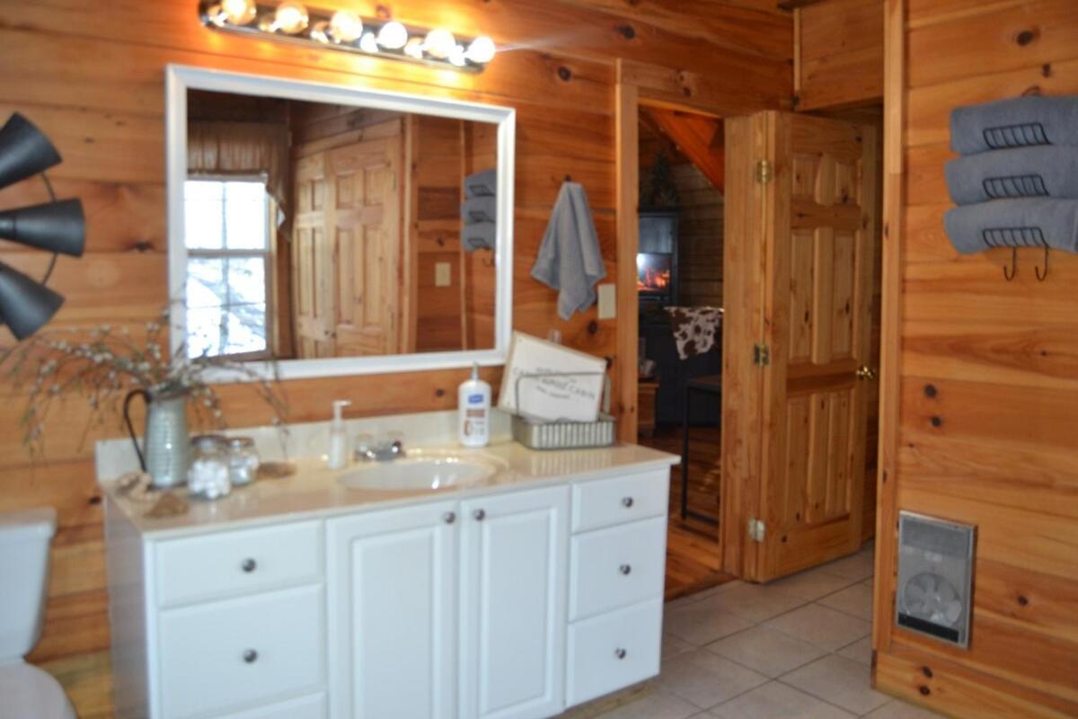 The Willow, Secluded And Cozy Country Cabin Ravenna Exterior foto