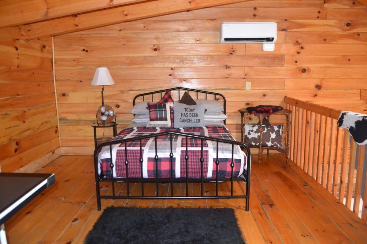 The Willow, Secluded And Cozy Country Cabin Ravenna Exterior foto